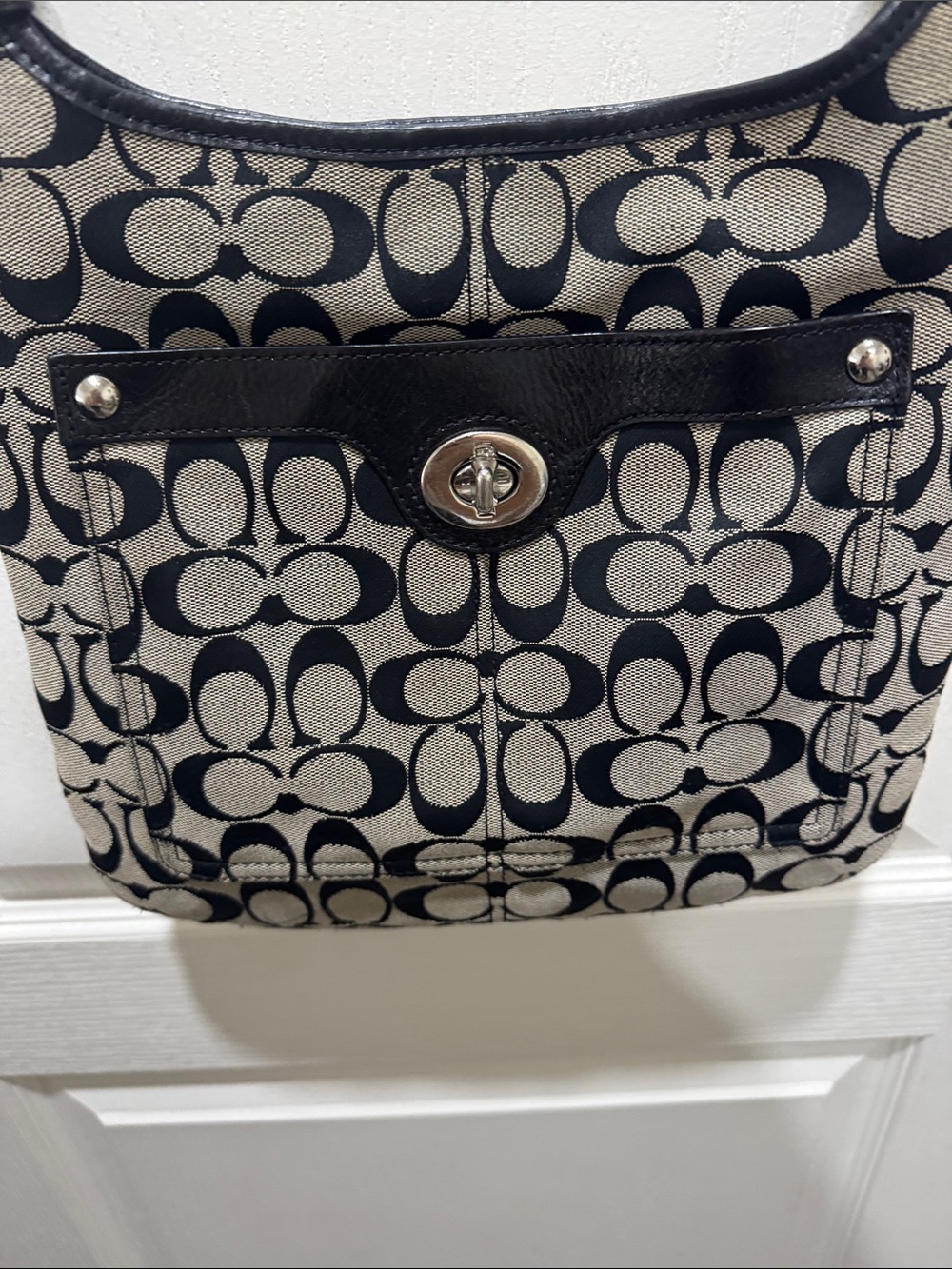 Coach Signature Jacquard Turnlock Shoulder Bag Black Cream Hobo Y2K - Picture 6 of 16